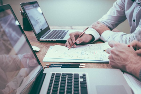 Quelles sont les démarches administratives pour ouvrir une salle de réception?