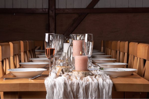 Tout ce que vous devez savoir sur l'art de la table dans une salle de réception